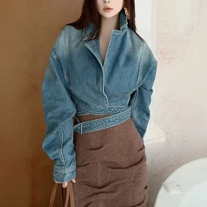 Unique Women'S Formal Wear - ブルーウォッシュレトロデニムジャケット女性のための新しいスタイルルーズでユニークなハイストリートショートトップトレンディな着用外 XQ454