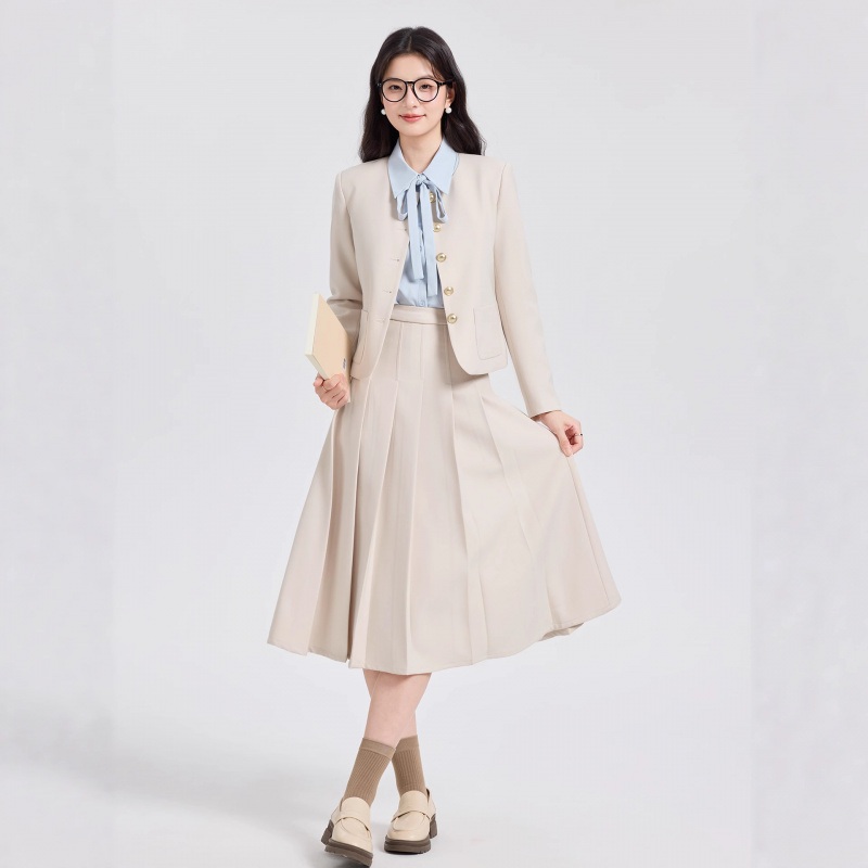 女性用グレーショートスーツセット プロフェッショナルフォーマ - Women Formal Wear For Interview のレビューと価格