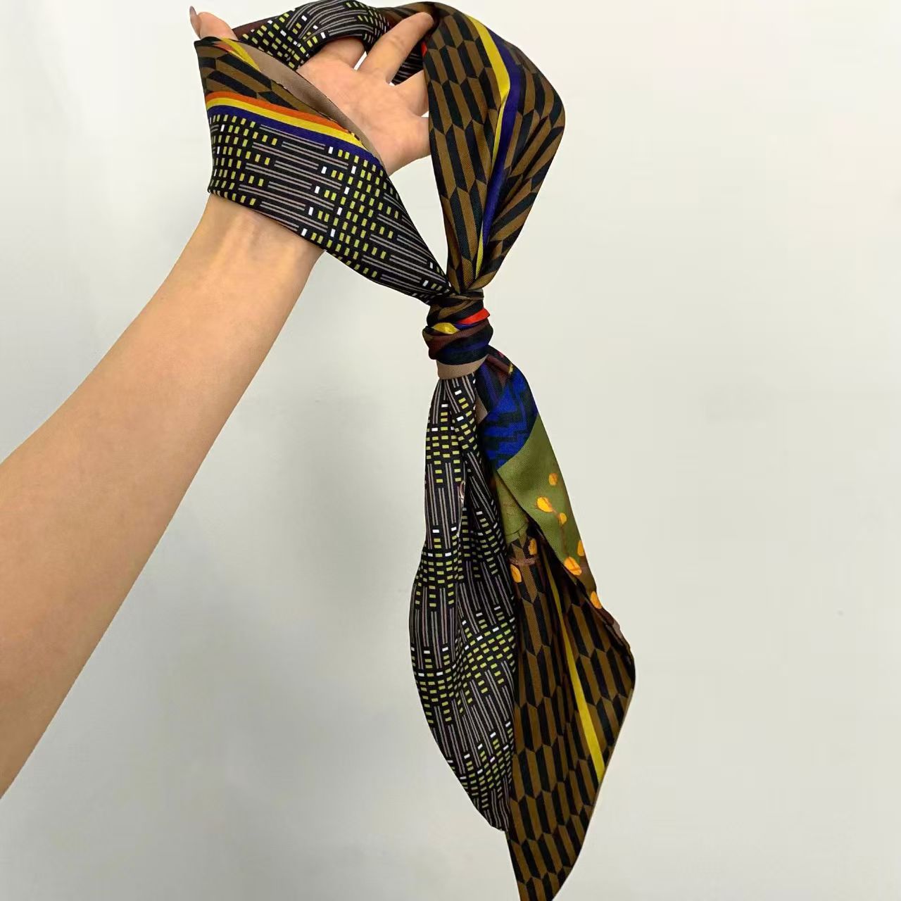 高級プリントロングヘアリボンベベルシルクスカーフ女性ネクタイ - Scarf Silk Neck のレビューと価格